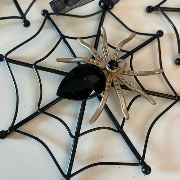 Other - Gothic Christmas Ornament (dark)